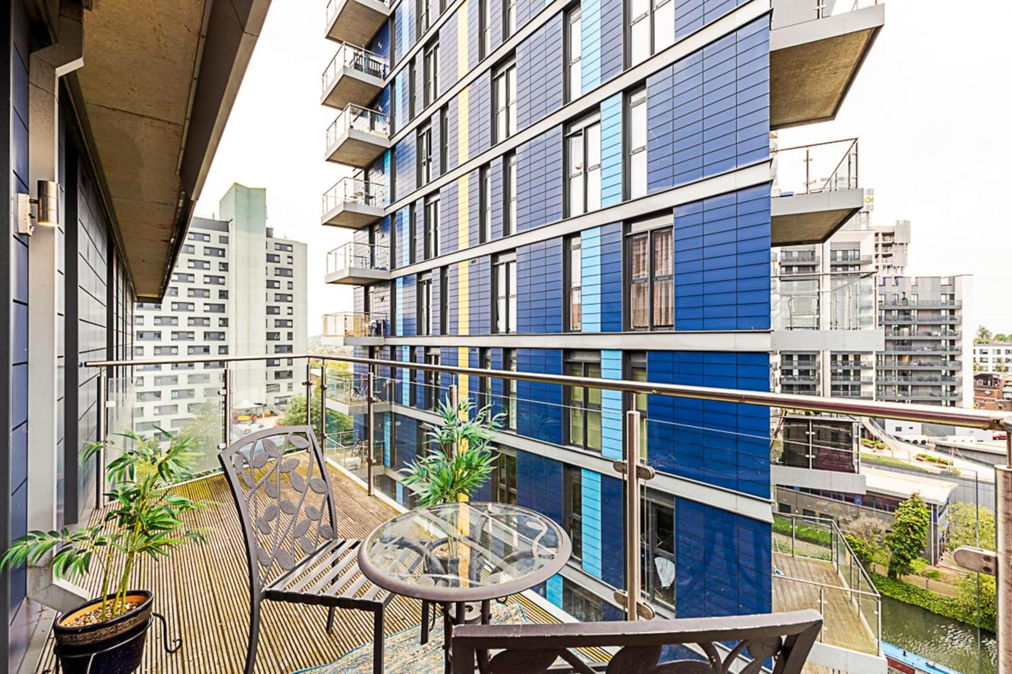Vibrant London Canal Apartment Екстер'єр фото