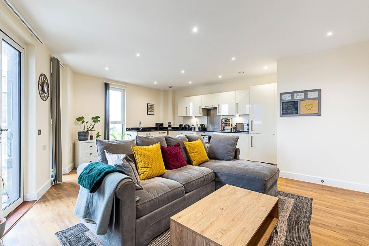Vibrant London Canal Apartment Екстер'єр фото